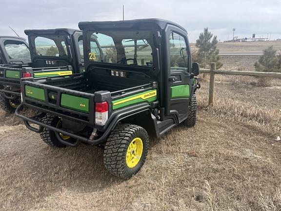 Image of John Deere XUV 835M equipment image 2