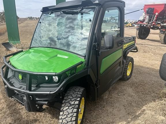 Image of John Deere XUV 835M equipment image 3