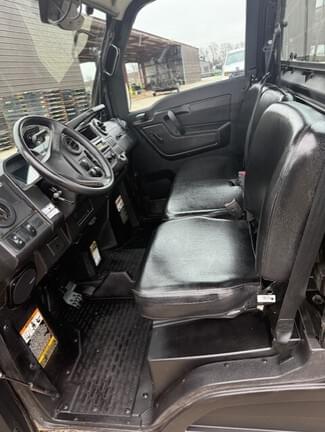 Image of John Deere XUV 835M equipment image 4