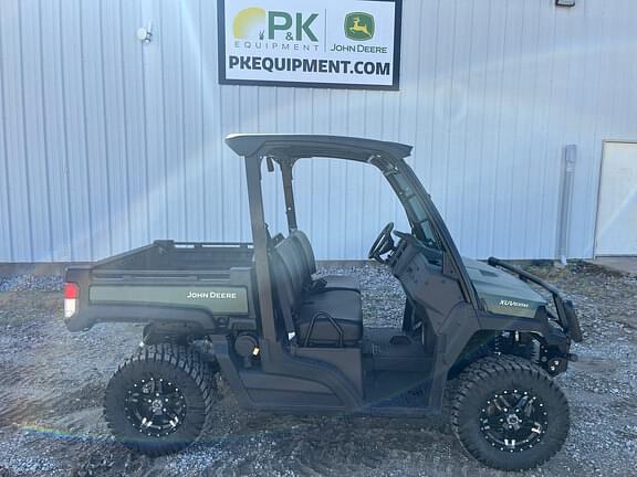 Image of John Deere XUV 835M equipment image 1