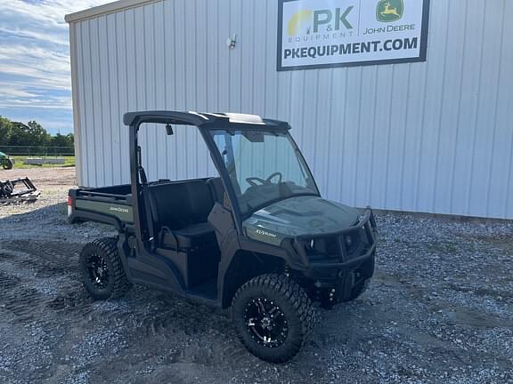 Image of John Deere XUV 835M Primary image