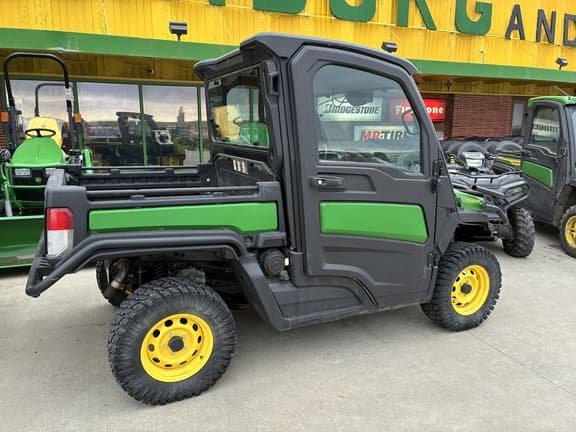 Image of John Deere XUV 835M equipment image 4