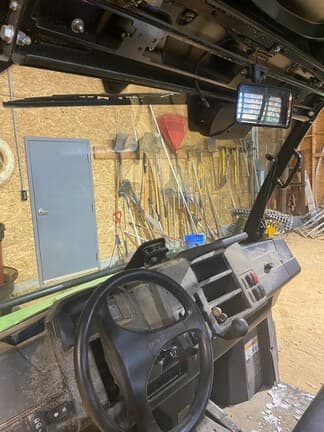 Image of John Deere XUV 835M equipment image 4