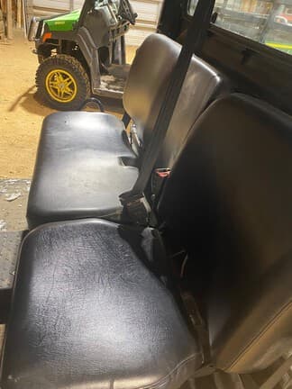 Image of John Deere XUV 835M equipment image 3