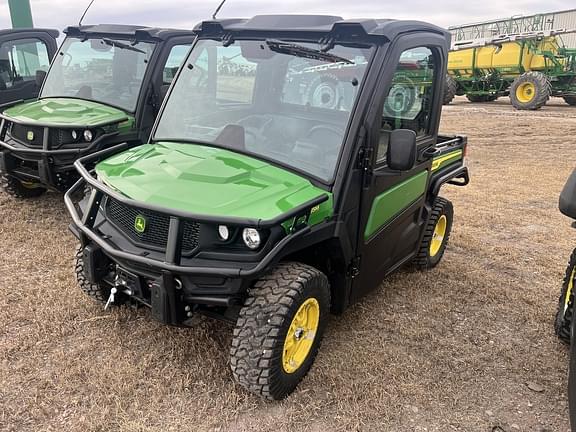 Image of John Deere XUV 835M equipment image 4