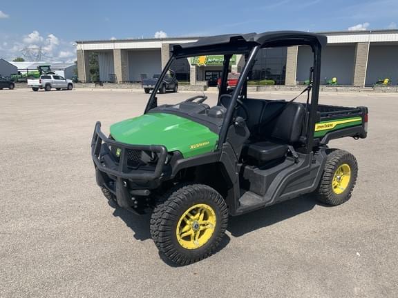 Image of John Deere XUV 835M equipment image 1