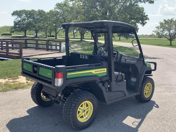 Image of John Deere XUV 835M equipment image 4