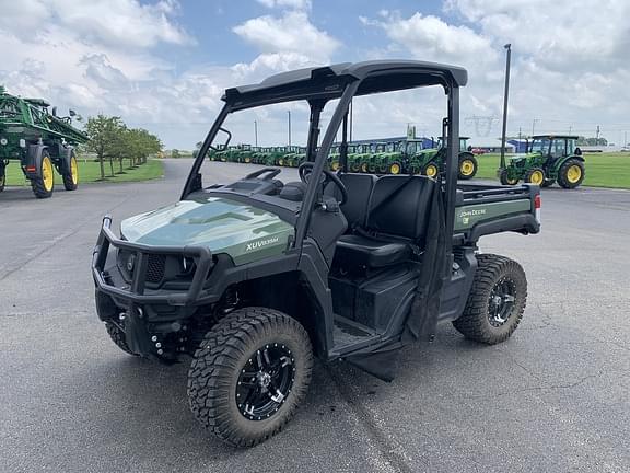 Image of John Deere XUV 835M Primary image