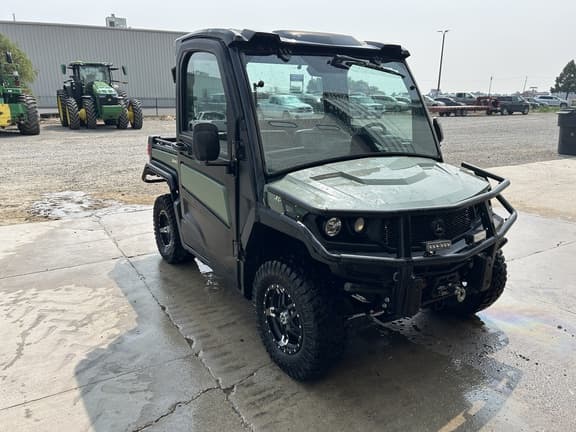 Image of John Deere XUV 835M Primary image