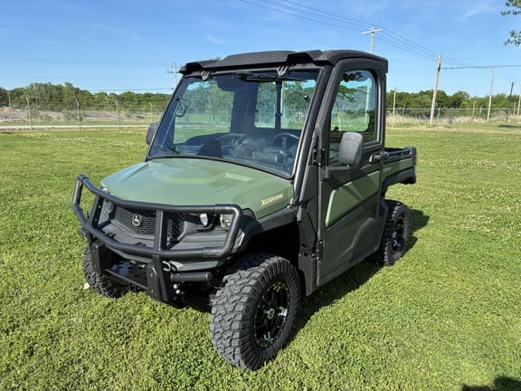 2024 John Deere XUV 835M Equipment Image0