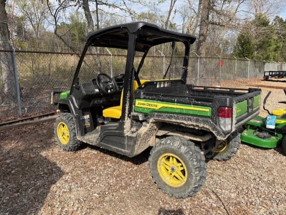 Image of John Deere XUV 835M equipment image 4