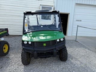 Image of John Deere XUV 835M equipment image 3