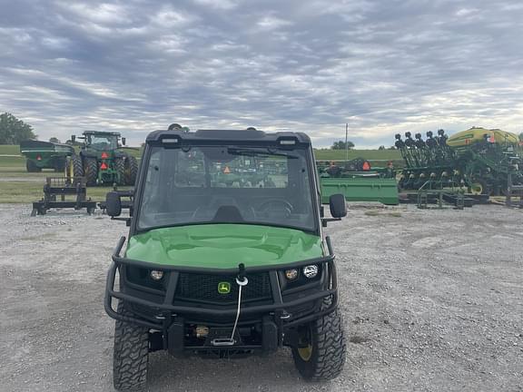 Image of John Deere XUV 835M Primary image
