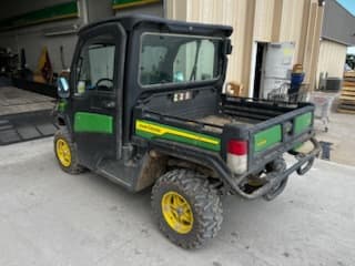 Image of John Deere XUV 835M equipment image 3