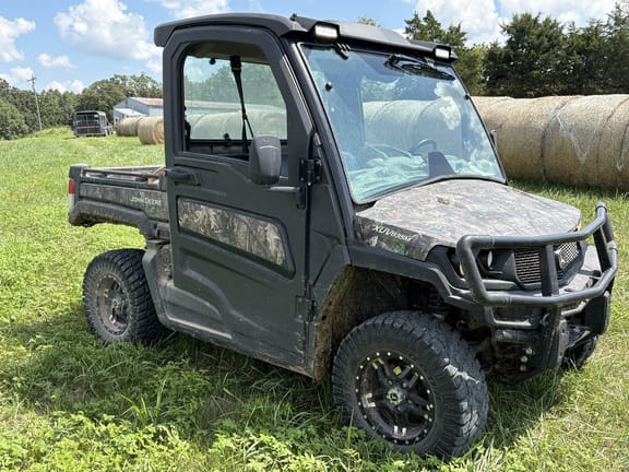 2024 John Deere XUV 835M Equipment Image0