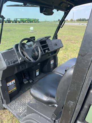 Image of John Deere XUV 835M Primary image