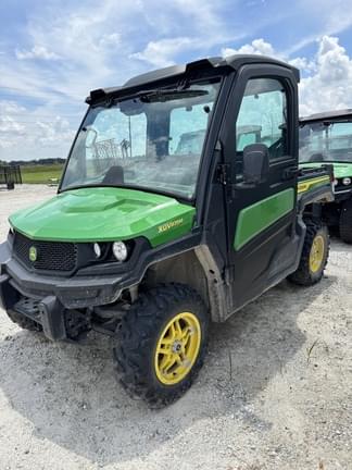 Image of John Deere XUV 835M equipment image 1