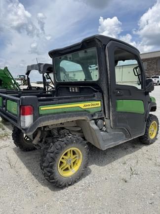 Image of John Deere XUV 835M equipment image 4