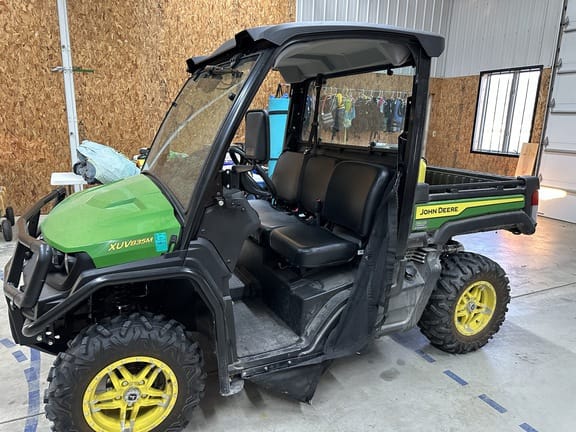 2024 John Deere XUV 835M Equipment Image0