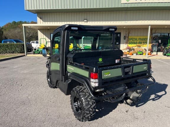 Image of John Deere XUV 835M equipment image 2