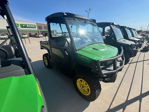 Image of John Deere XUV 835M equipment image 1