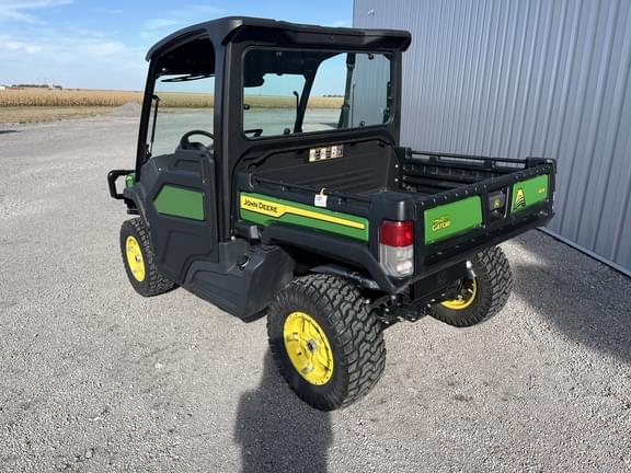 Image of John Deere XUV 835M equipment image 3