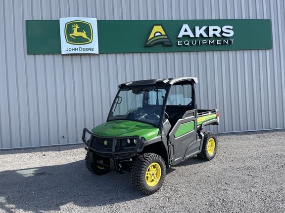 2024 John Deere XUV 835M Equipment Image0