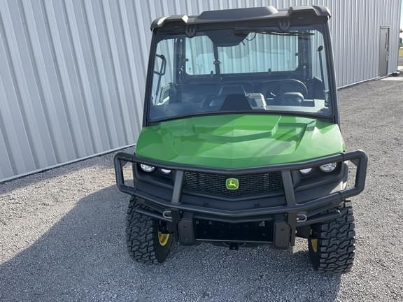 Image of John Deere XUV 835M equipment image 1