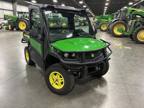 2024 John Deere XUV 835M Equipment Image0