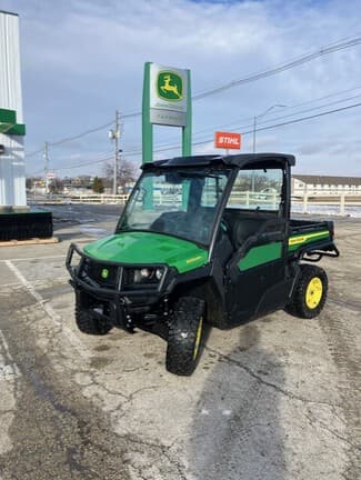 Image of John Deere XUV 835M equipment image 2