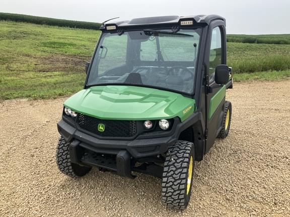 Image of John Deere XUV 835M equipment image 1