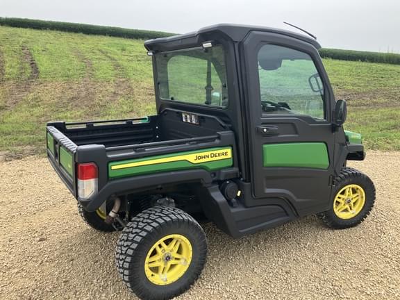 Image of John Deere XUV 835M equipment image 3