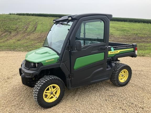 Image of John Deere XUV 835M Primary image