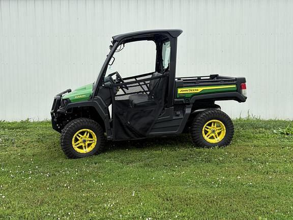 Image of John Deere XUV 835M equipment image 1