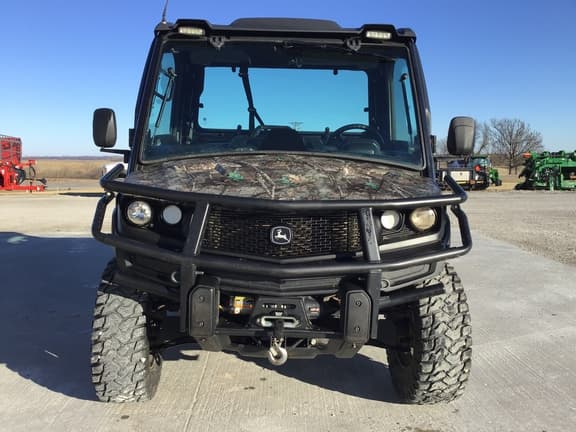 Image of John Deere XUV 835M equipment image 1