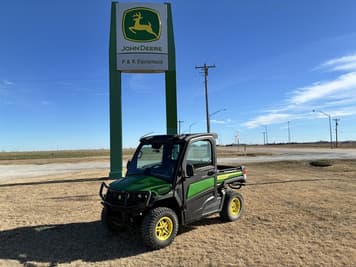 Main image John Deere XUV 835M