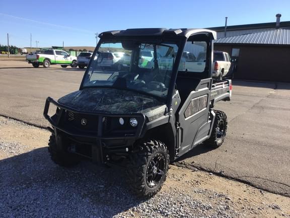 Image of John Deere XUV 835M Primary image