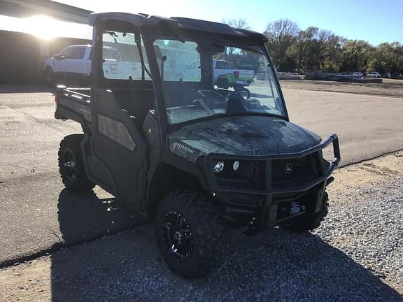 Image of John Deere XUV 835M equipment image 1