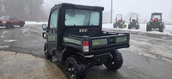 Image of John Deere XUV 835M equipment image 4