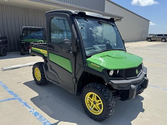Image of John Deere XUV 835M Primary image