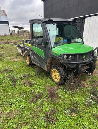 Image of John Deere XUV 835M equipment image 2
