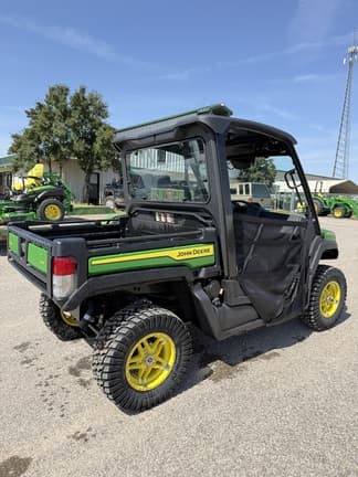 Image of John Deere XUV 835M equipment image 4