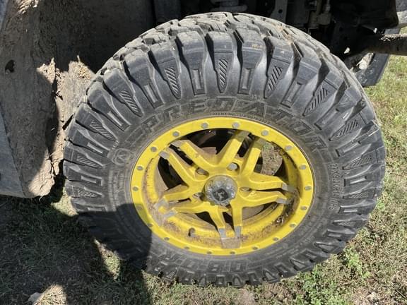 Image of John Deere XUV 835M equipment image 2