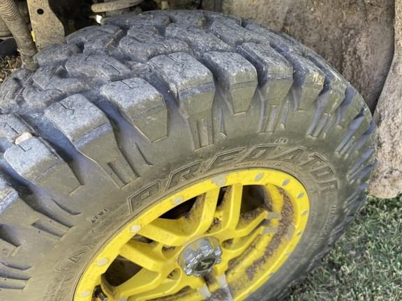 Image of John Deere XUV 835M equipment image 3
