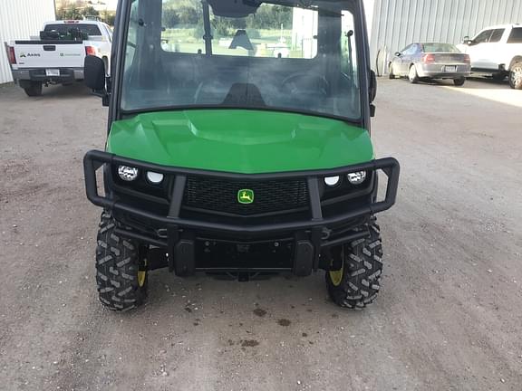 Image of John Deere XUV 835M equipment image 1