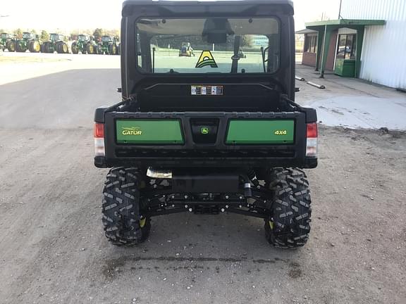 Image of John Deere XUV 835M equipment image 4