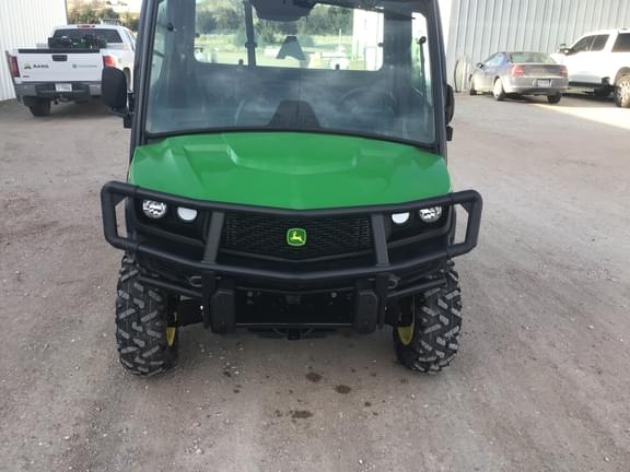 Image of John Deere XUV 835M equipment image 1