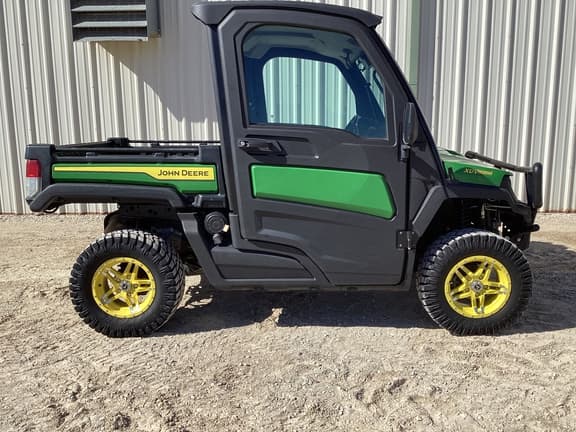 Image of John Deere XUV 835M equipment image 3
