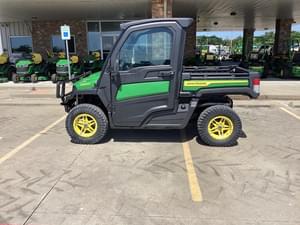 2024 John Deere XUV 835M Image