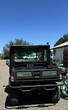 Image of John Deere XUV 835M equipment image 1